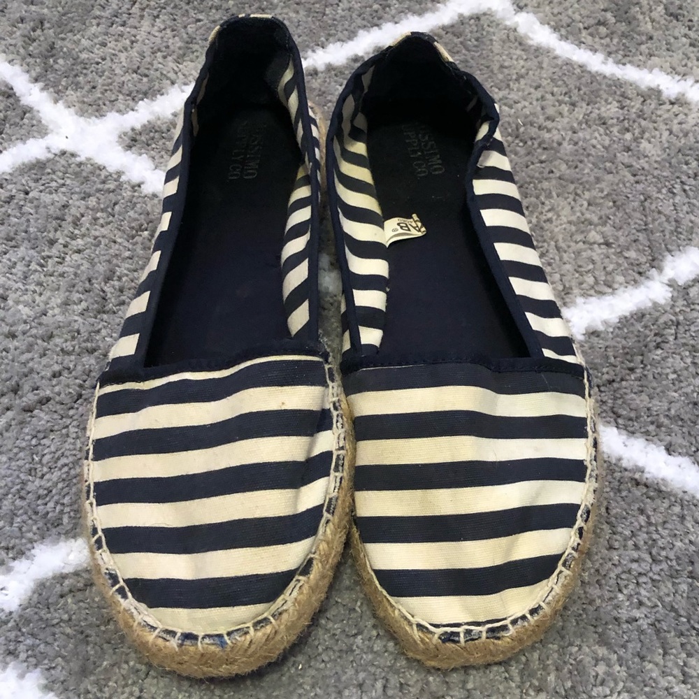 Mossimo Brand Ocarina Espadrilles
